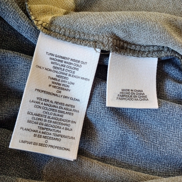 {Rachel Roy} Sleeveless V-Back Dress - Picture 6 of 9